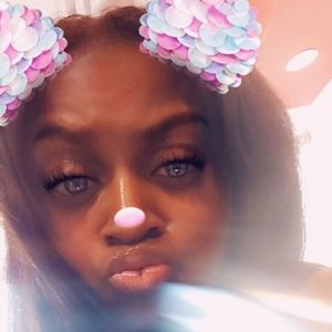 Meet your Posher, Shakeea